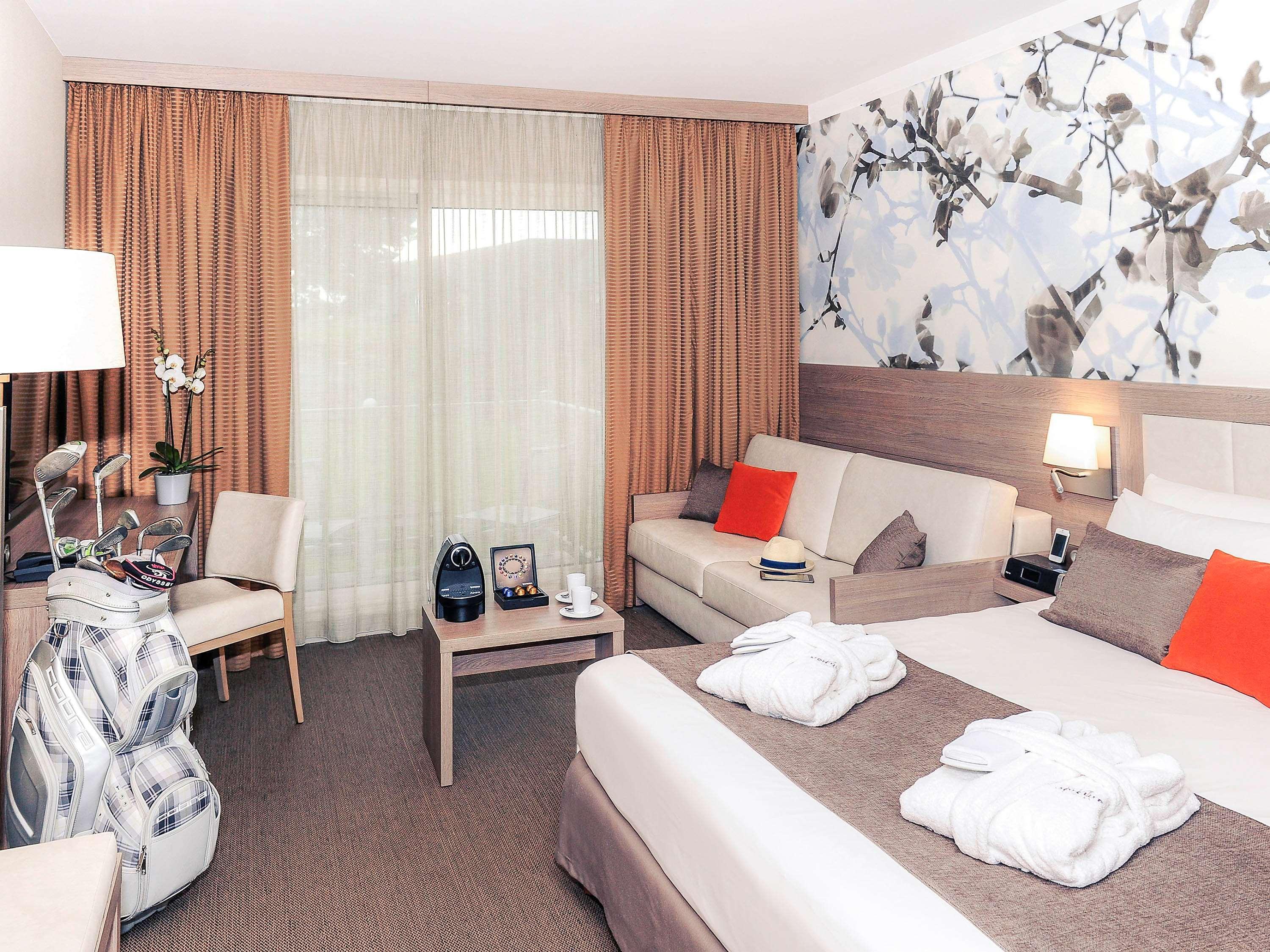奥马哈海滩美居酒店 贝桑于潘港 外观 照片