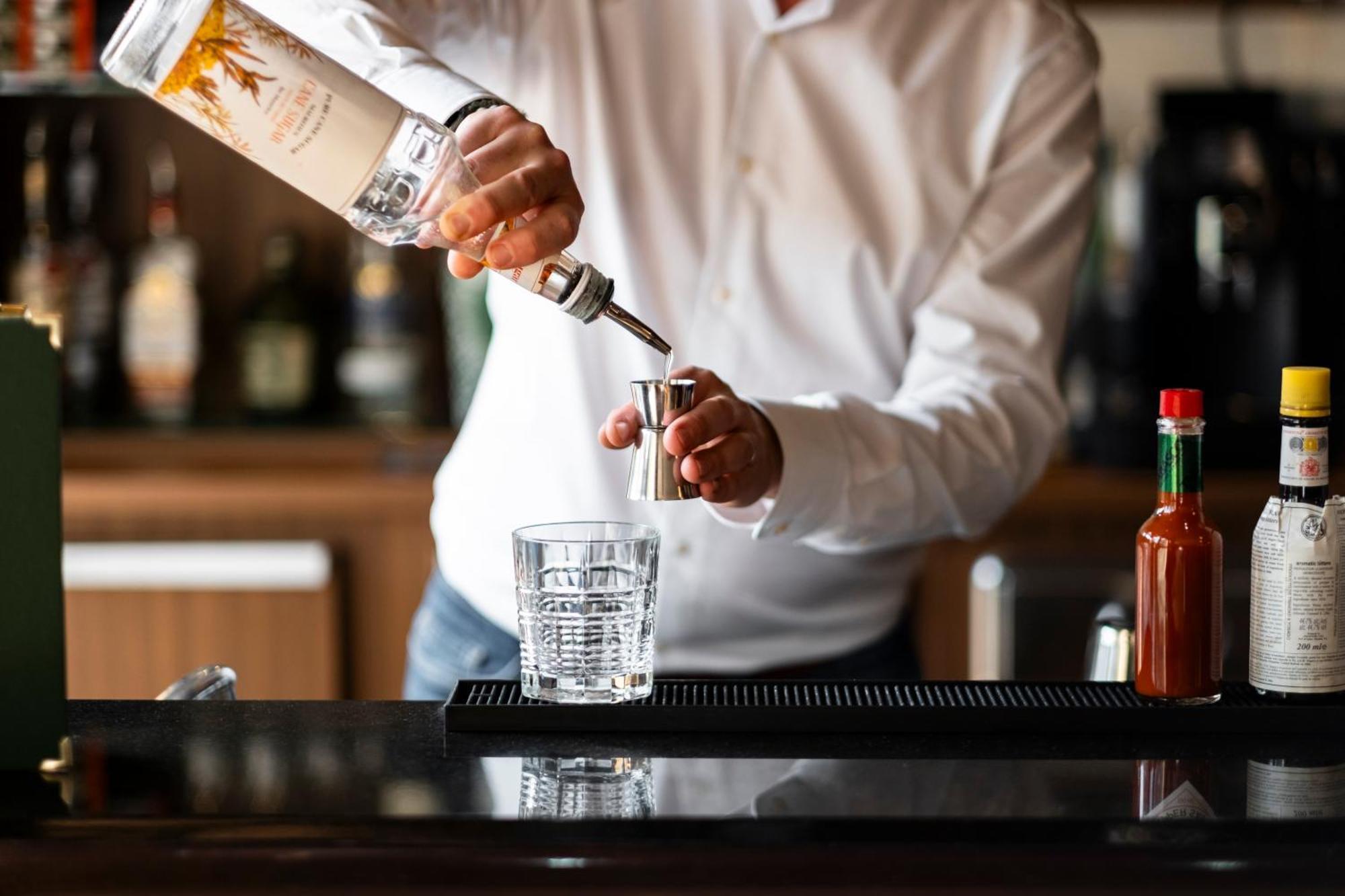 奥马哈海滩美居酒店 贝桑于潘港 外观 照片